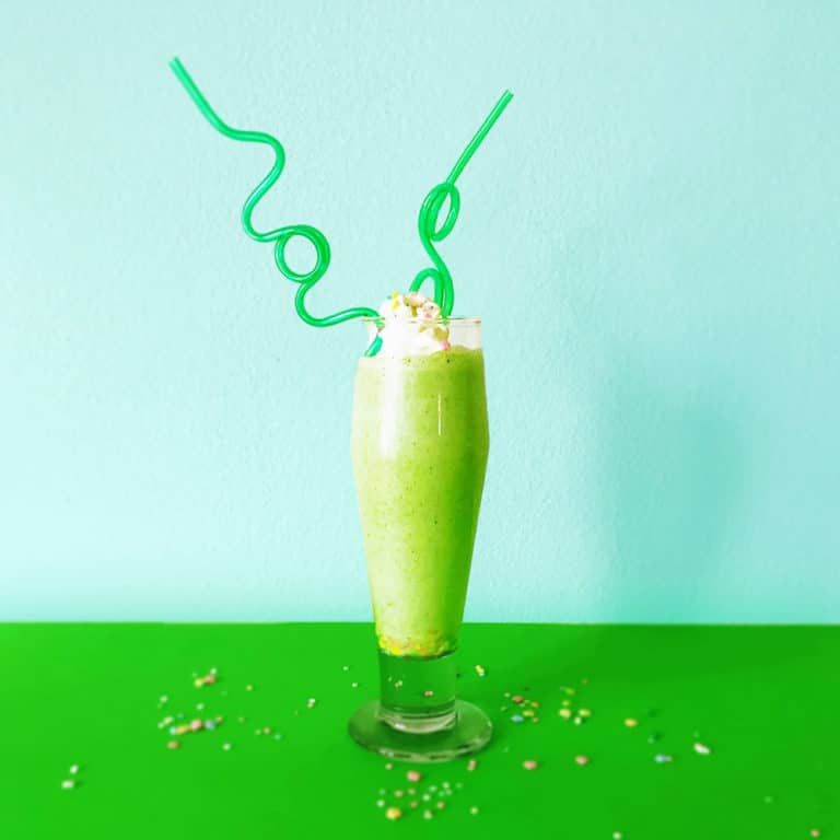 Healthy Tropical Green Smoothie
