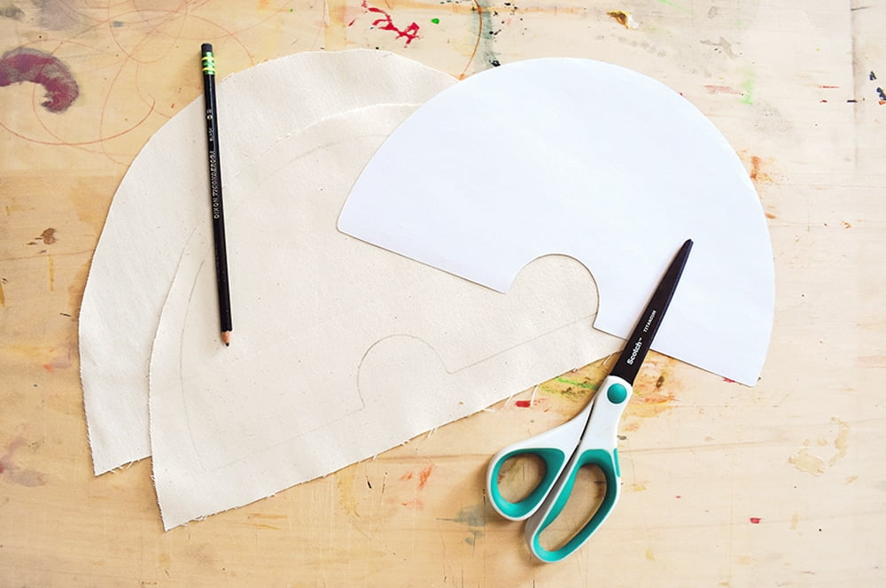 A beautiful and easy mini rainbow pillow kids can make on their own using chalk pastels.