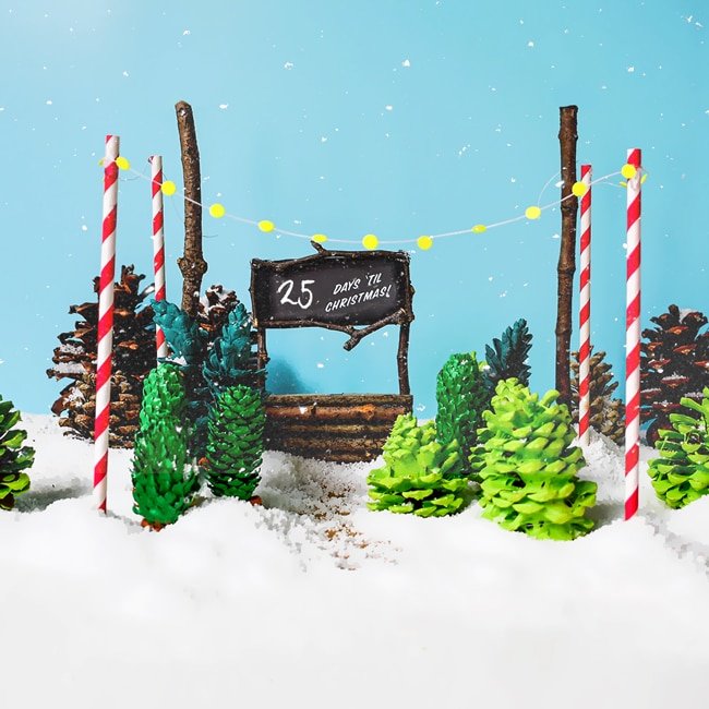 Create an easy Christmas countdown with this adorable DIY pine tree lot scene! | via barley & birch